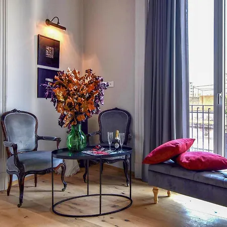 Gorgeous In With Wifi Apartman